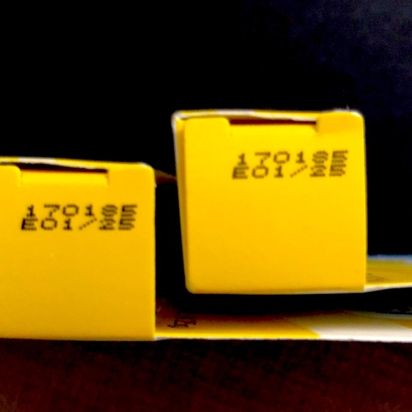 Carmen Weather Guard SPF 30 Moisturizing Lip Balm Set of 2! - Picture 3 of 3